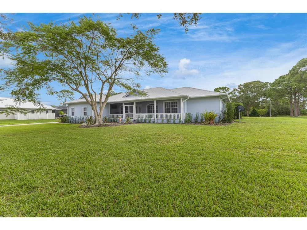 10611 Pine Needle Drive Fort Pierce, FL 34945