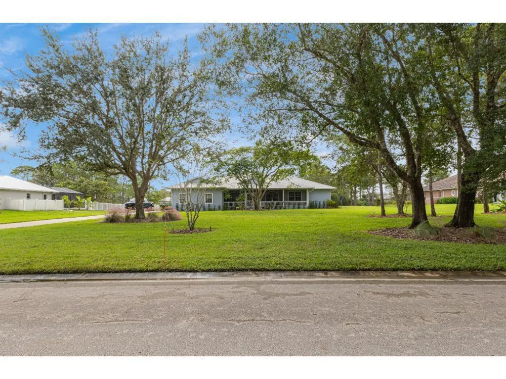10611 Pine Needle Drive Fort Pierce, FL 34945