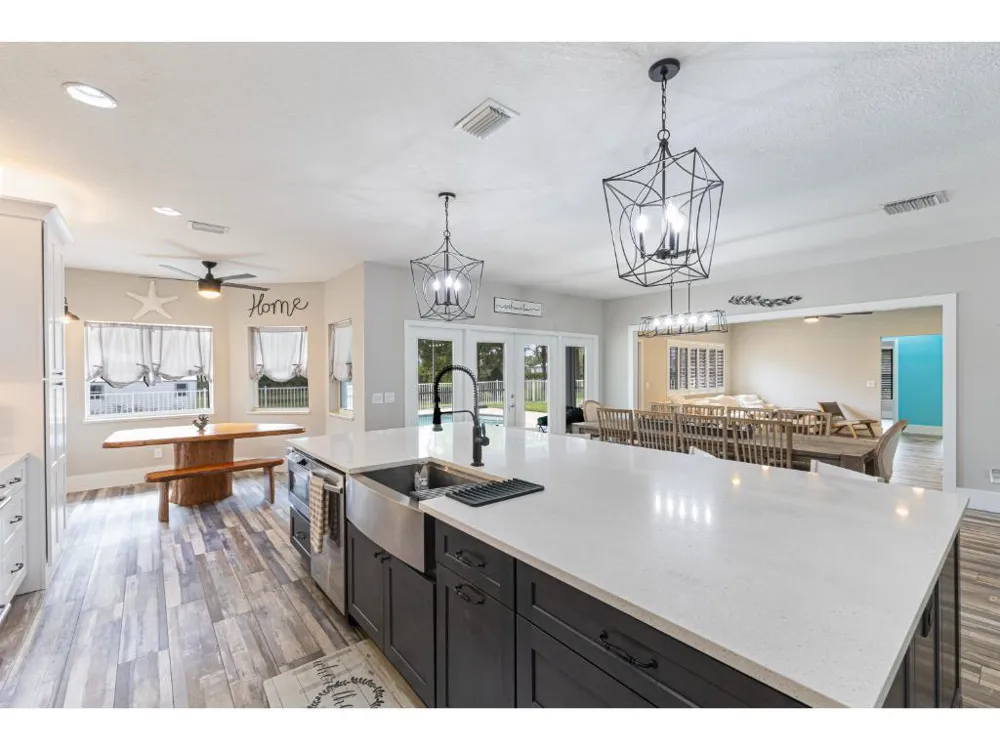 10611 Pine Needle Drive Fort Pierce, FL 34945