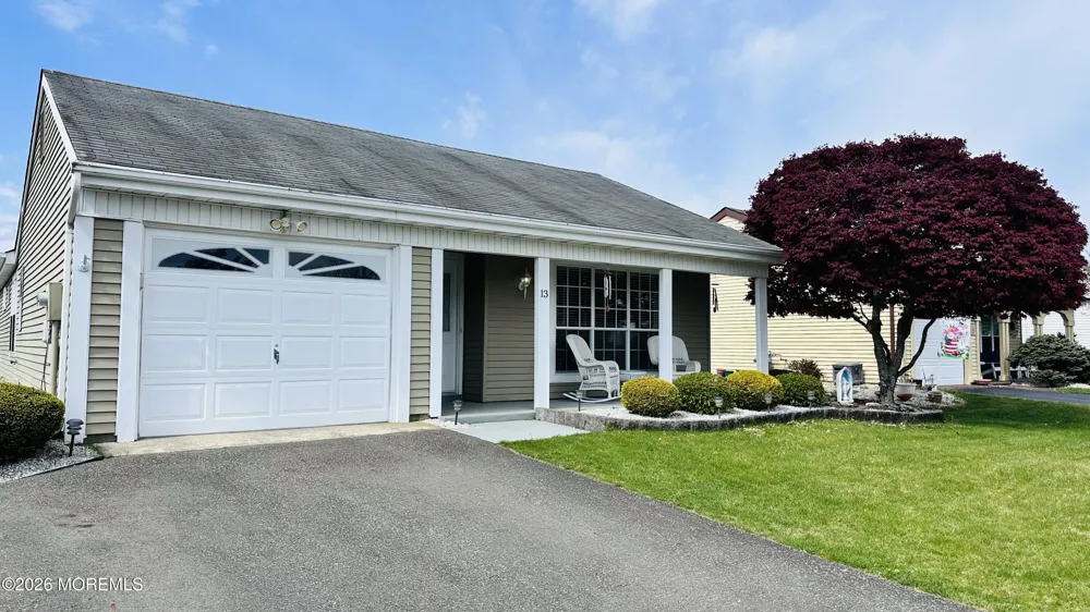 13 Romford Lane Manchester, NJ 08759