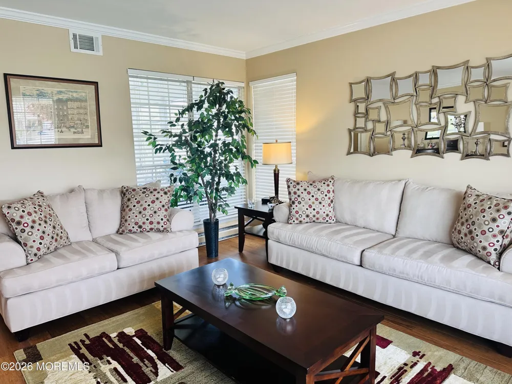 13 Romford Lane Manchester, NJ 08759