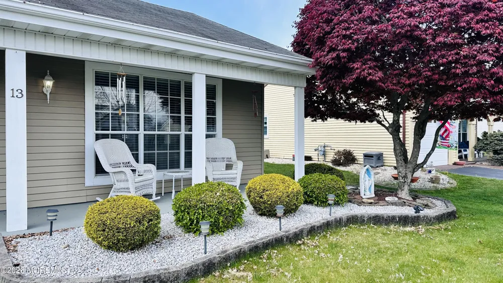 13 Romford Lane Manchester, NJ 08759