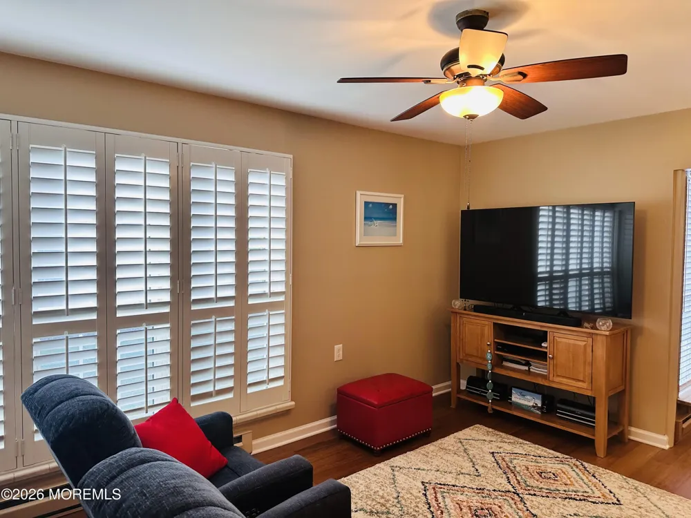 13 Romford Lane Manchester, NJ 08759