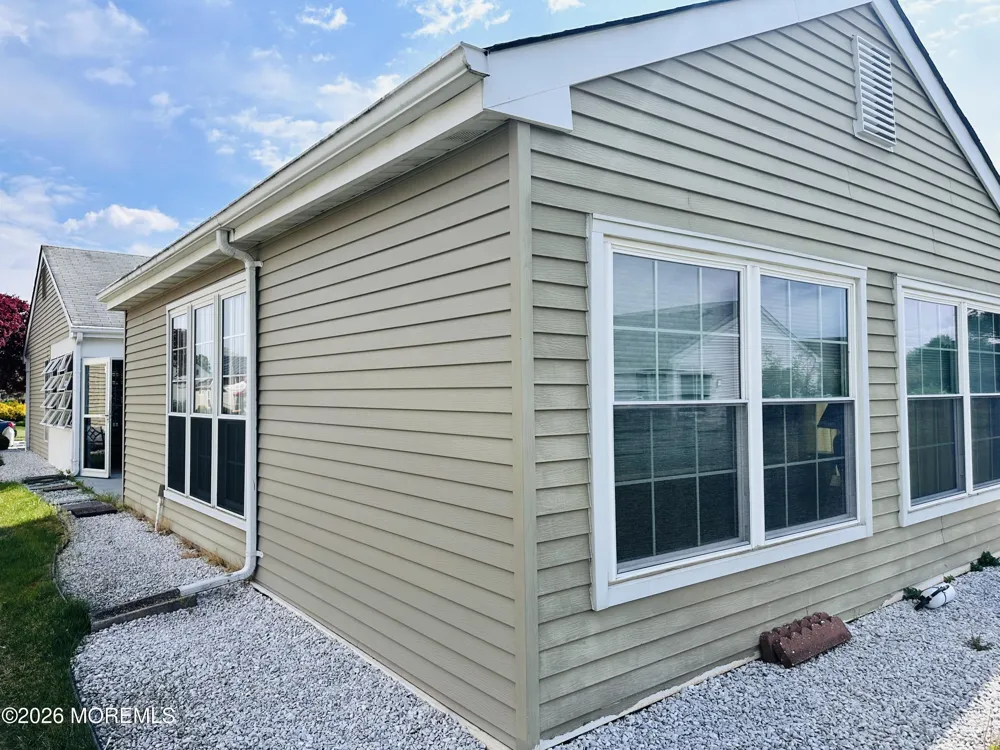 13 Romford Lane Manchester, NJ 08759