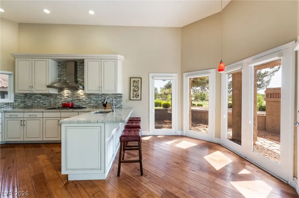 7307 Mission Hills Drive Las Vegas, NV 89113