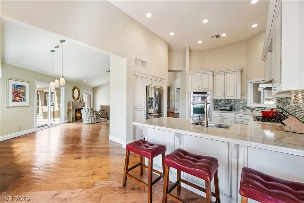 7307 Mission Hills Drive Las Vegas, NV 89113