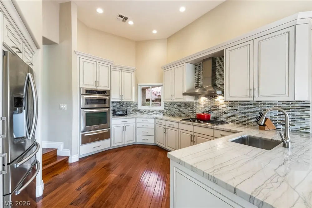 7307 Mission Hills Drive Las Vegas, NV 89113