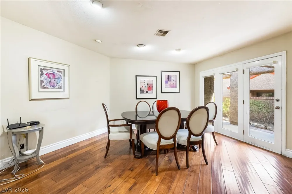 7307 Mission Hills Drive Las Vegas, NV 89113
