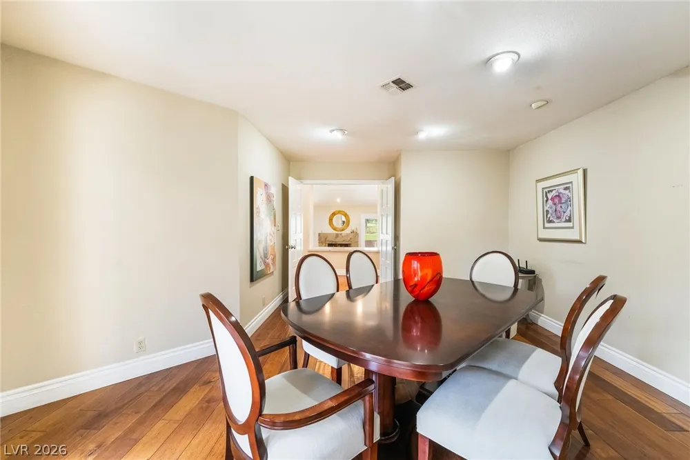 7307 Mission Hills Drive Las Vegas, NV 89113