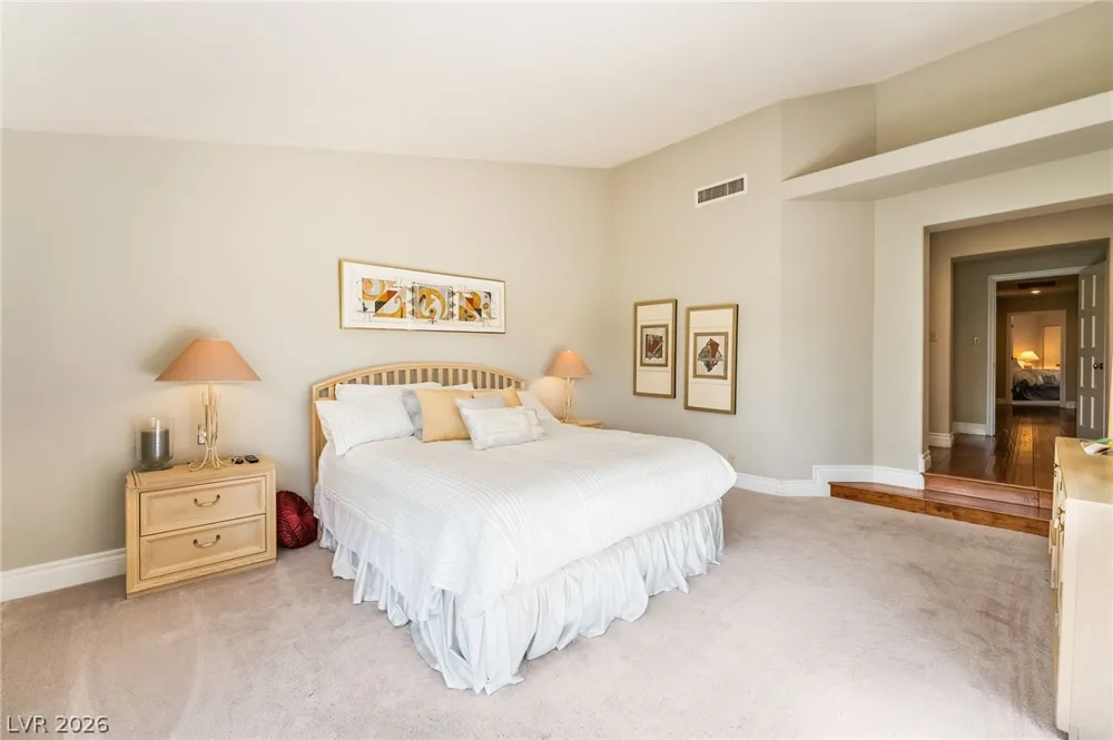 7307 Mission Hills Drive Las Vegas, NV 89113
