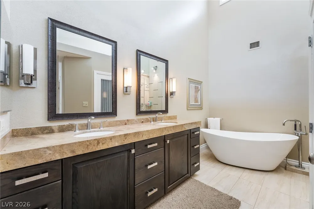 7307 Mission Hills Drive Las Vegas, NV 89113