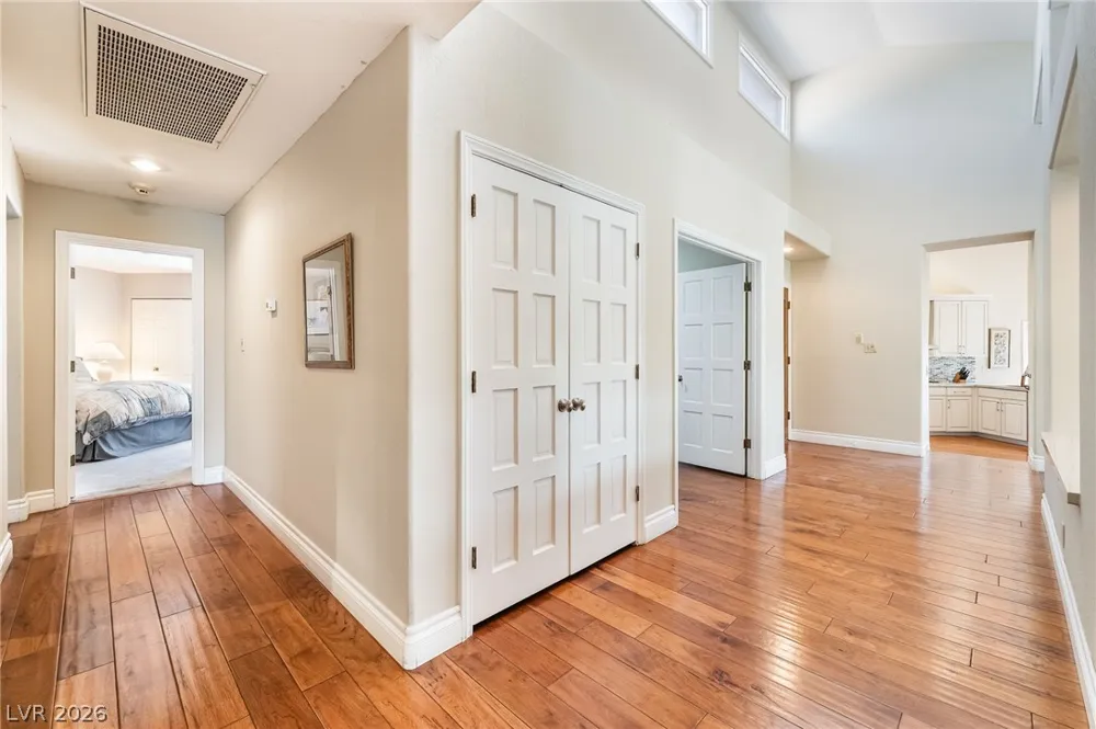 7307 Mission Hills Drive Las Vegas, NV 89113