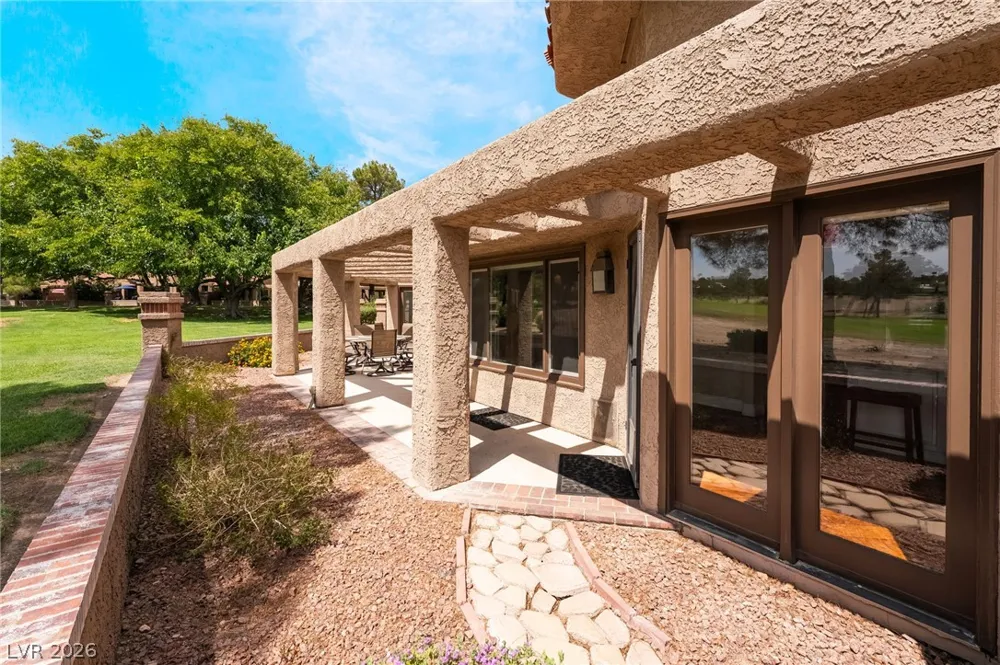 7307 Mission Hills Drive Las Vegas, NV 89113