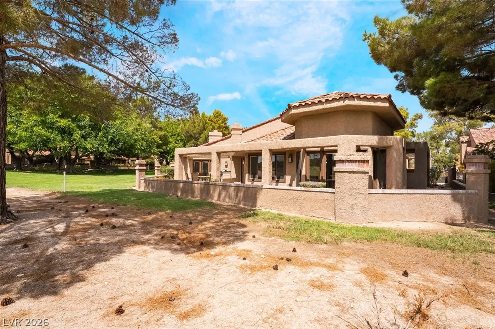 7307 Mission Hills Drive Las Vegas, NV 89113