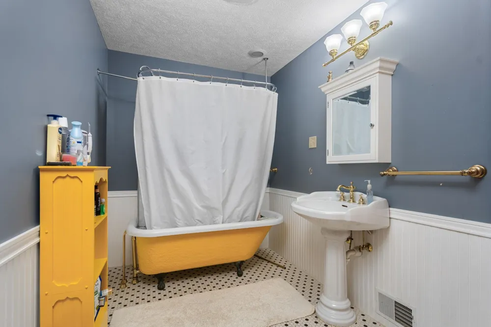 4207 Twins Trail Boardman Township, MI 49680