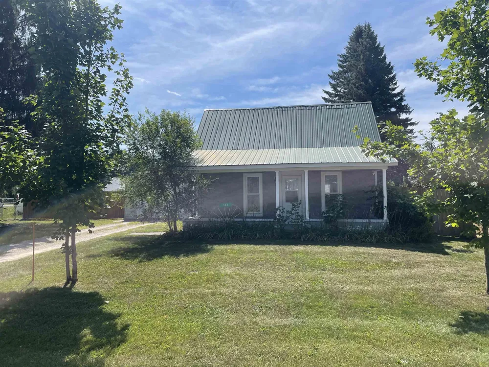 312 E Calhoun Mancelona Township, MI 49659