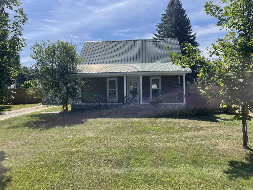 312 E Calhoun Mancelona Township, MI 49659