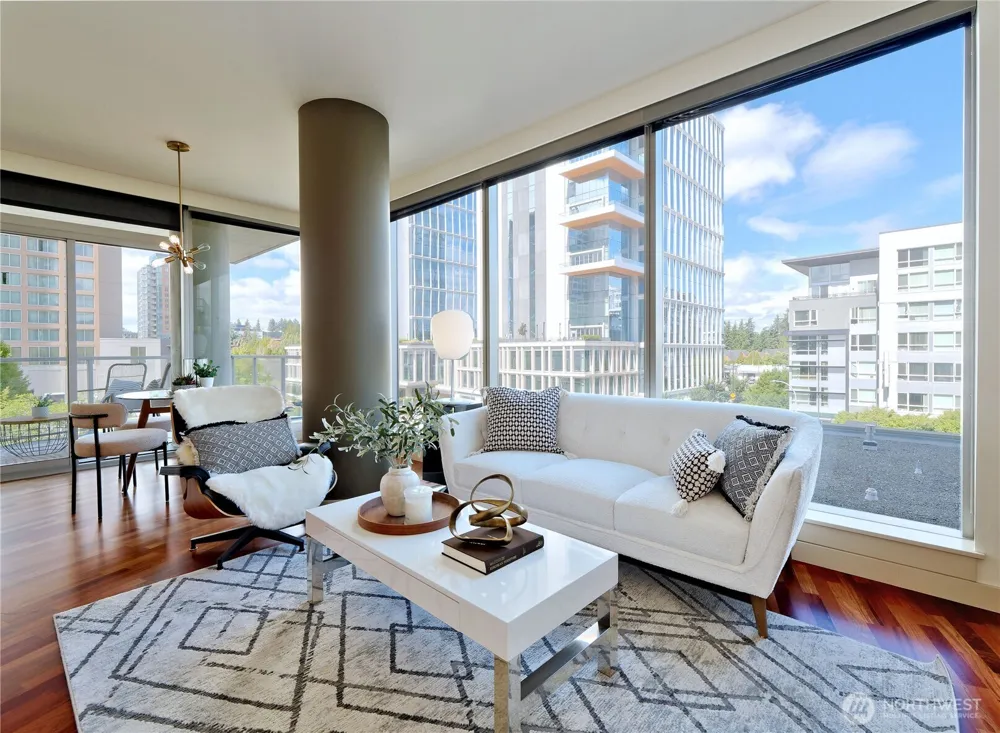 10610 NE 9th Place #605 Bellevue, WA 98004