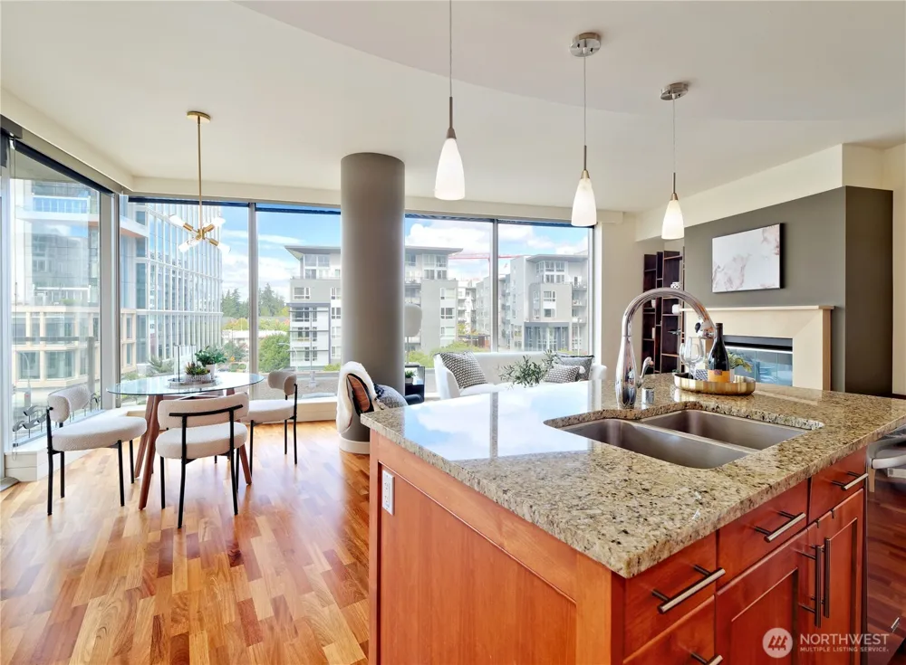 10610 NE 9th Place #605 Bellevue, WA 98004