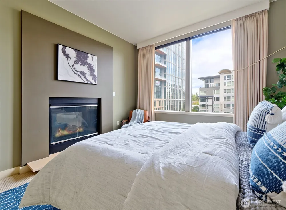 10610 NE 9th Place #605 Bellevue, WA 98004