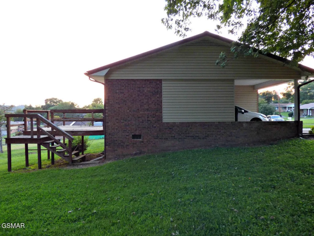 1107 Smyth Street New Tazewell, TN 37825