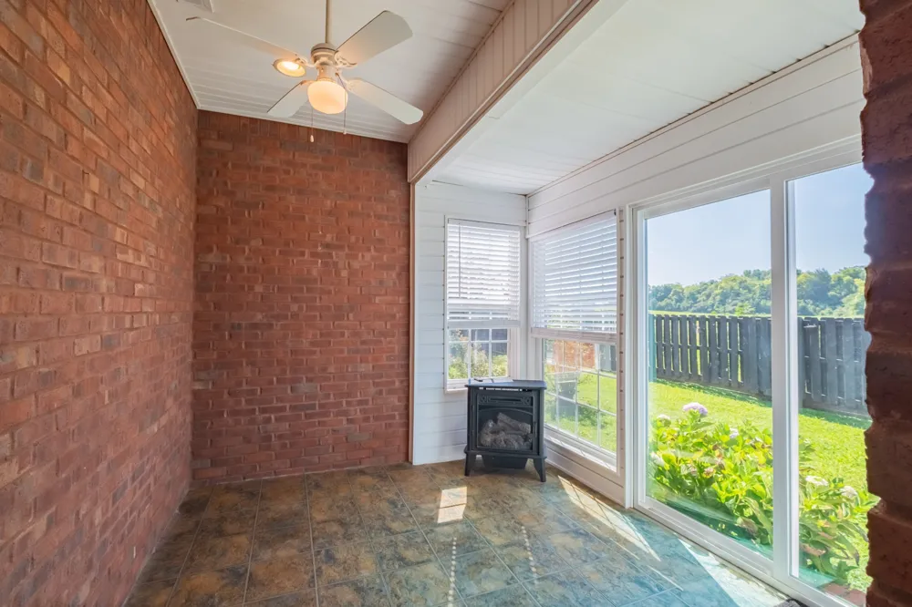76 Chase Cir Winchester, TN 37398