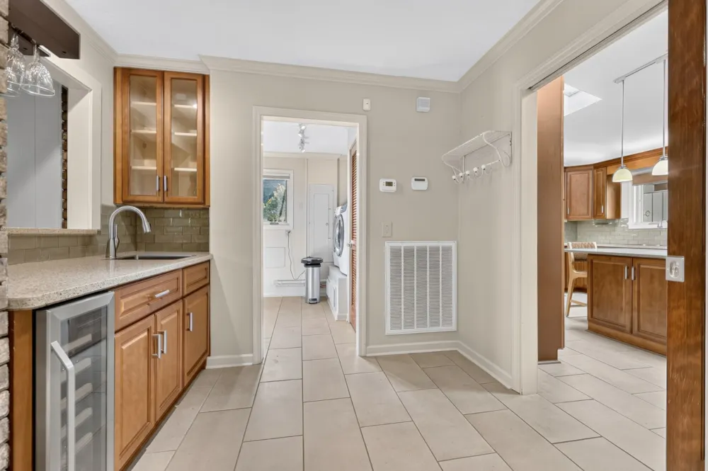 8100 Charlotte Pike Nashville, TN 37221