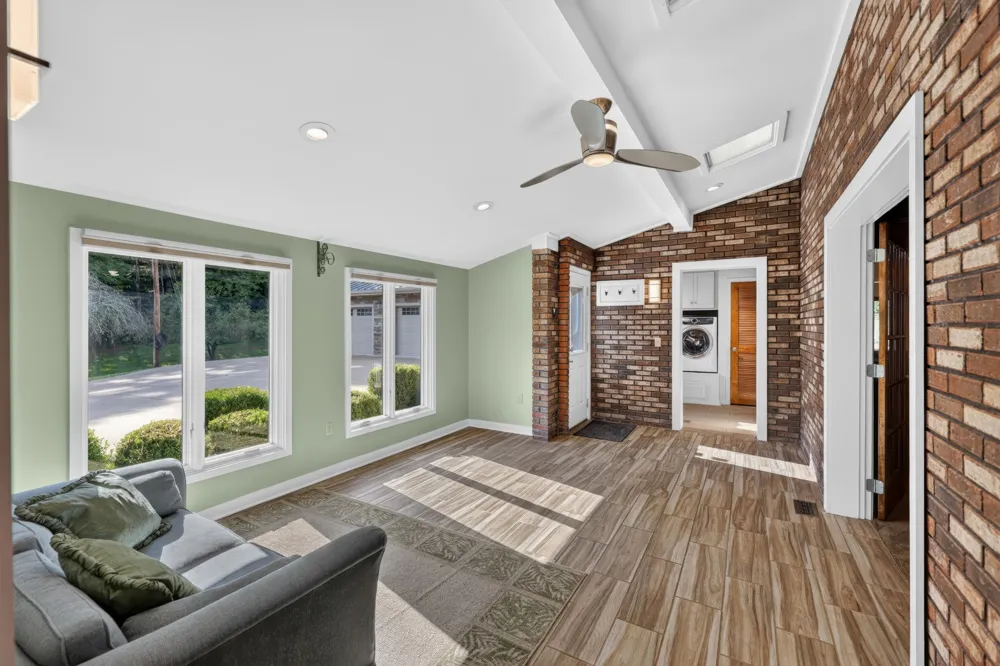 8100 Charlotte Pike Nashville, TN 37221