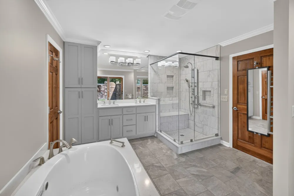 8100 Charlotte Pike Nashville, TN 37221