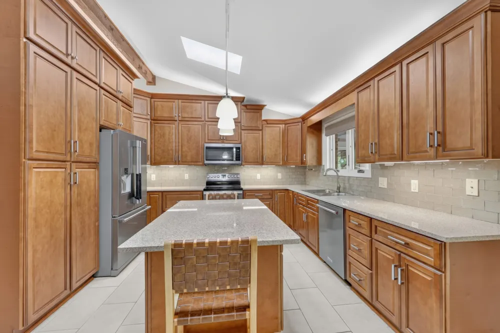 8100 Charlotte Pike Nashville, TN 37221