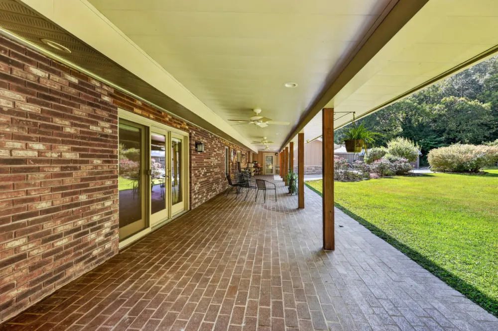 8100 Charlotte Pike Nashville, TN 37221