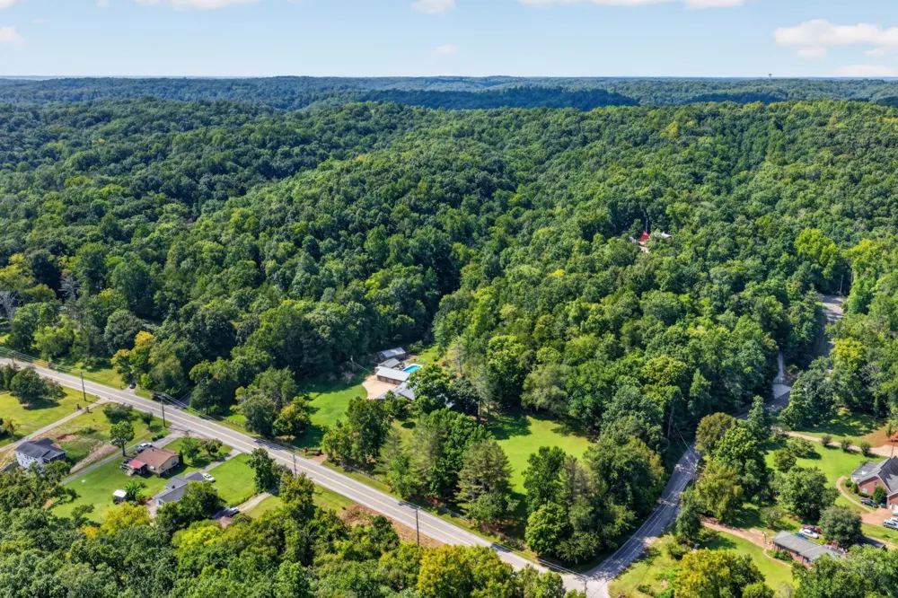 8100 Charlotte Pike Nashville, TN 37221