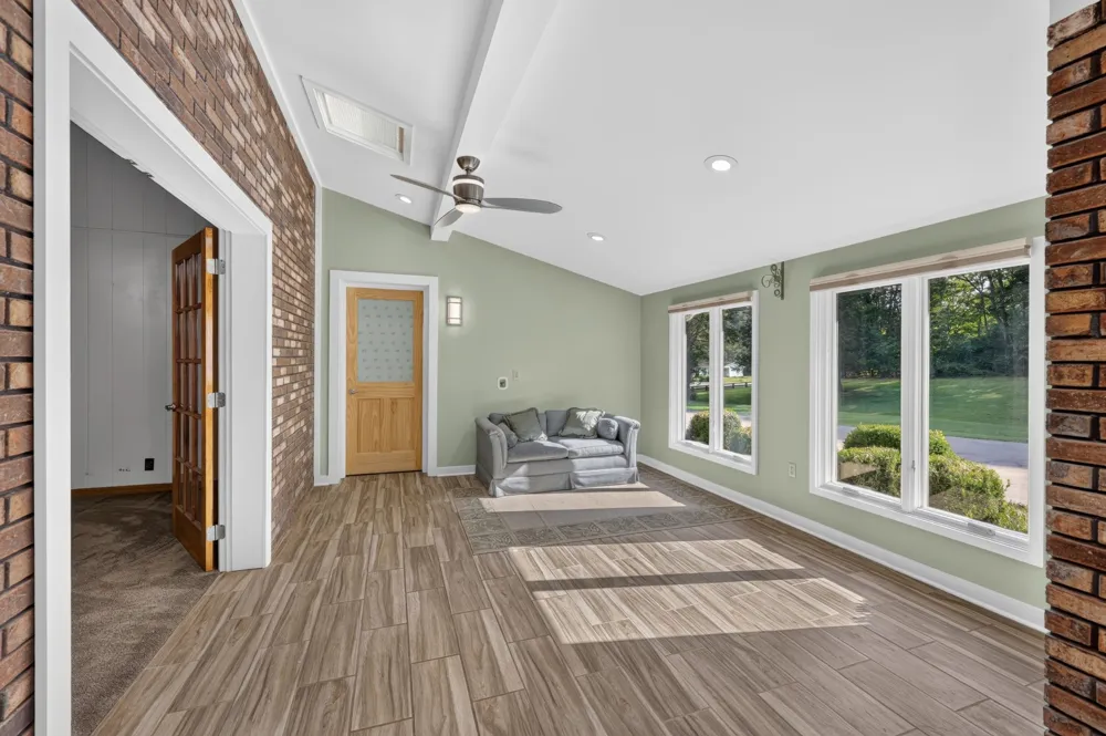 8100 Charlotte Pike Nashville, TN 37221