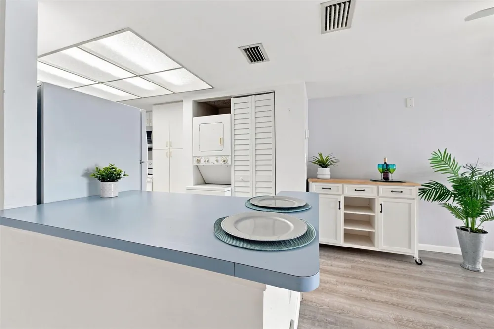 7050 SUNSET DRIVE S #610 South Pasadena, FL 33707