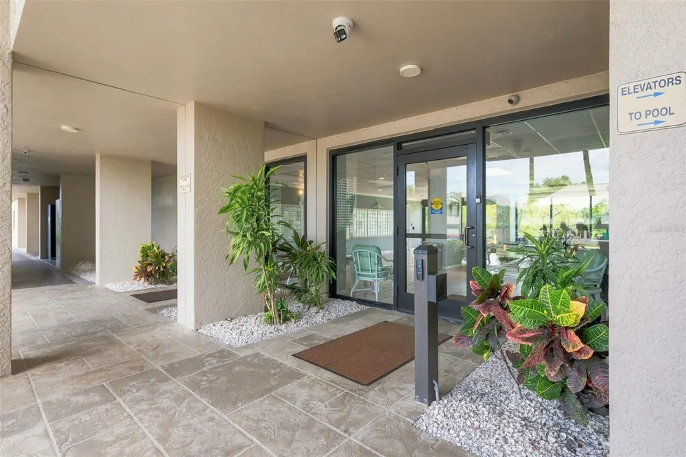 7050 SUNSET DRIVE S #610 South Pasadena, FL 33707