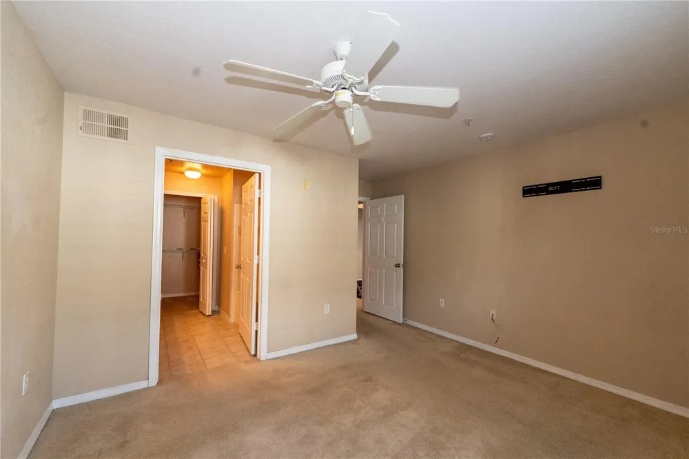 5511 ROSEHILL ROAD #203 Sarasota, FL 34233