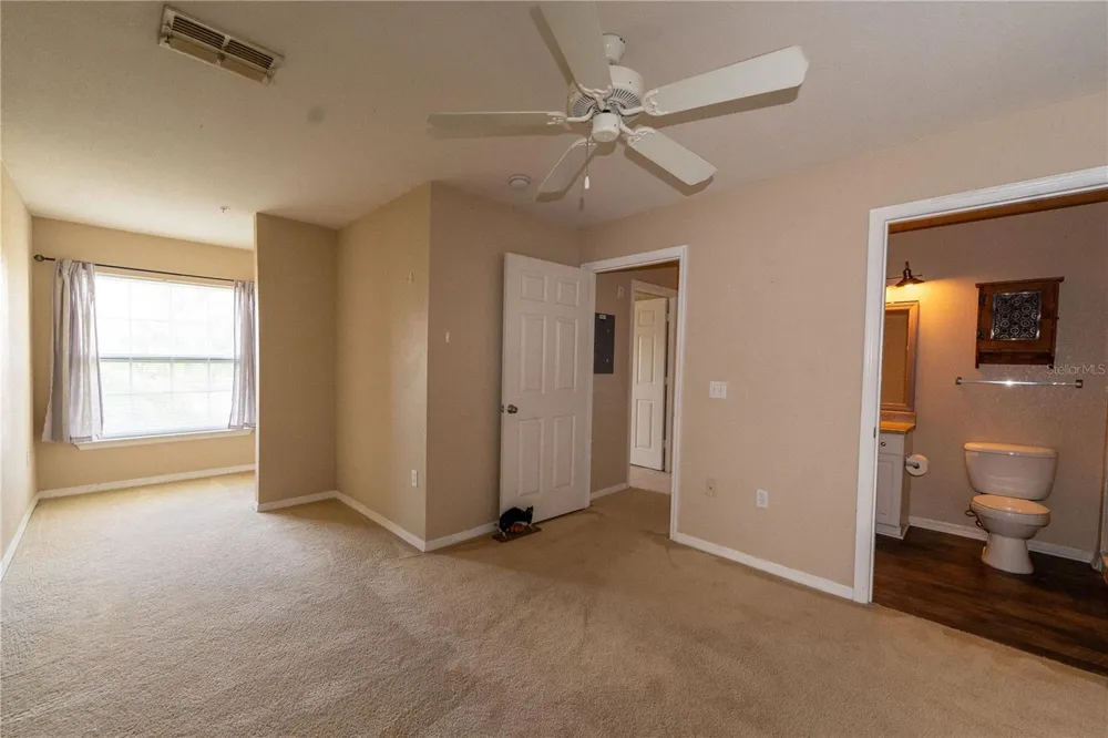 5511 ROSEHILL ROAD #203 Sarasota, FL 34233