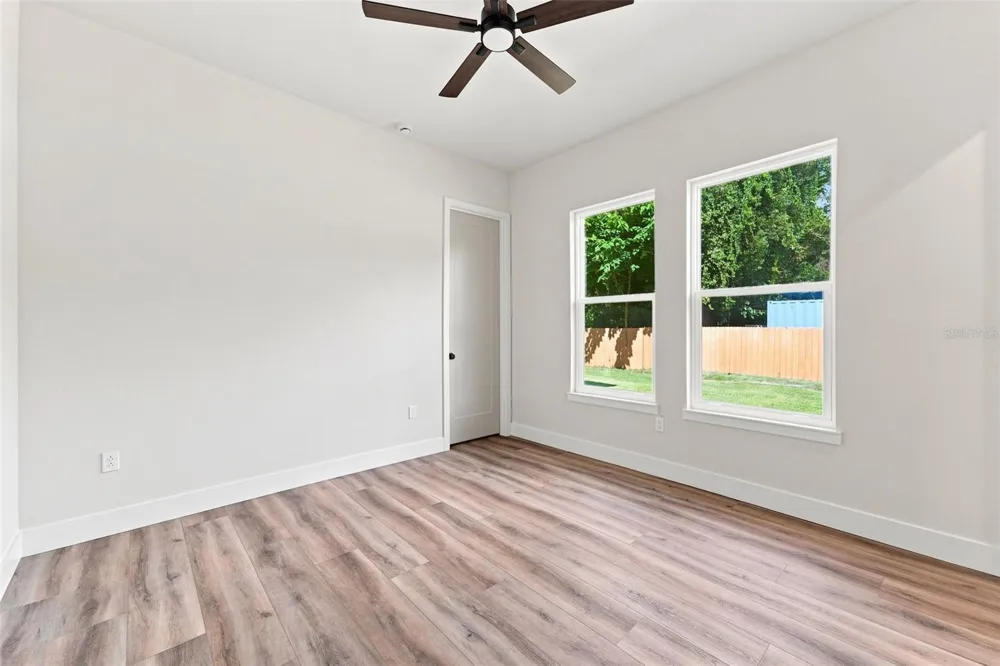 561 THOMPSON ROAD Apopka, FL 32712
