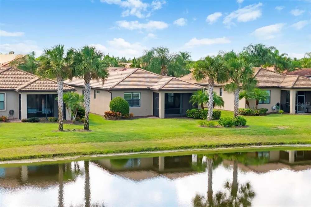 6726 HAVERHILL COURT Bradenton, FL 34202