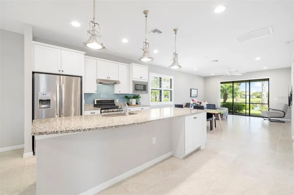 6726 HAVERHILL COURT Bradenton, FL 34202