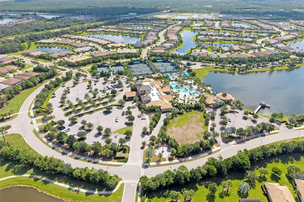 6726 HAVERHILL COURT Bradenton, FL 34202