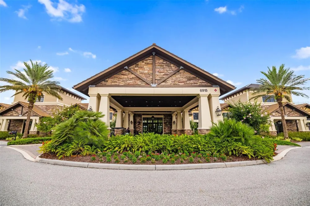 6726 HAVERHILL COURT Bradenton, FL 34202