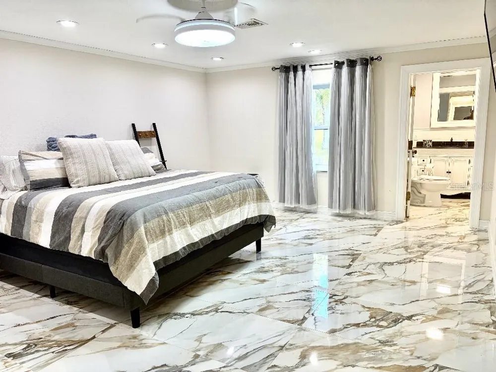 154 LOOKOUT POINT DRIVE Osprey, FL 34229
