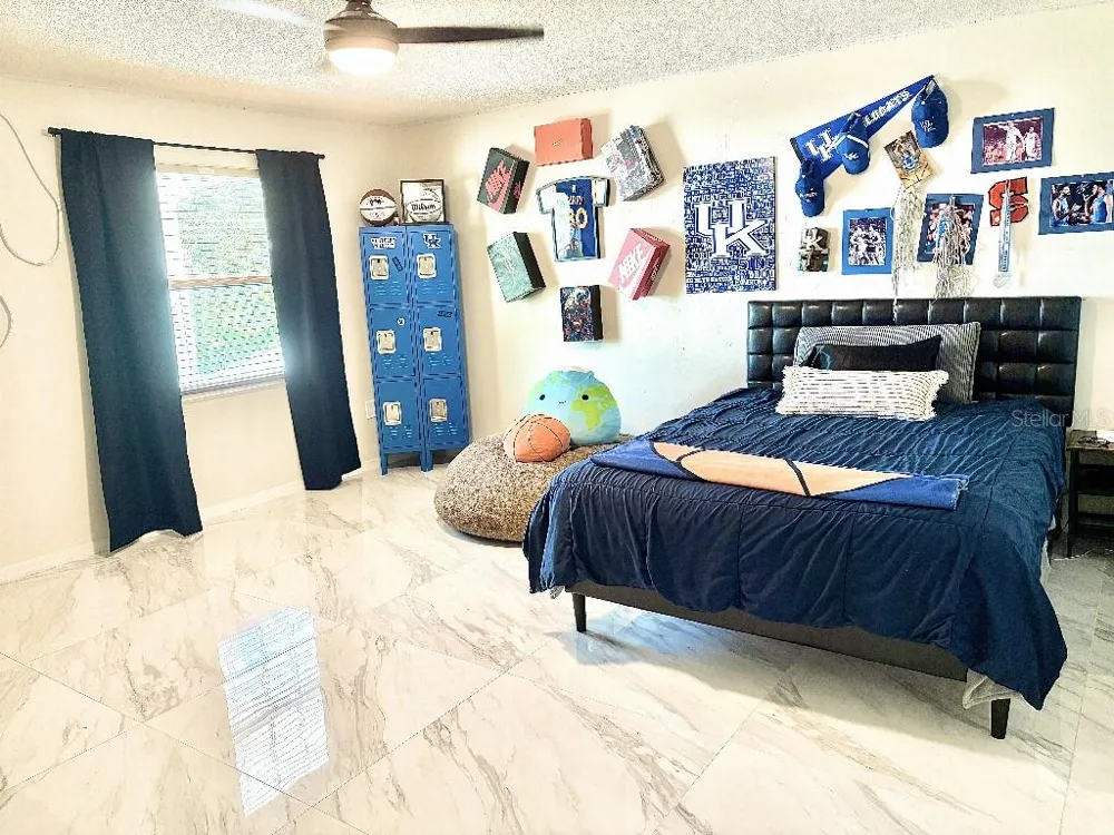 154 LOOKOUT POINT DRIVE Osprey, FL 34229