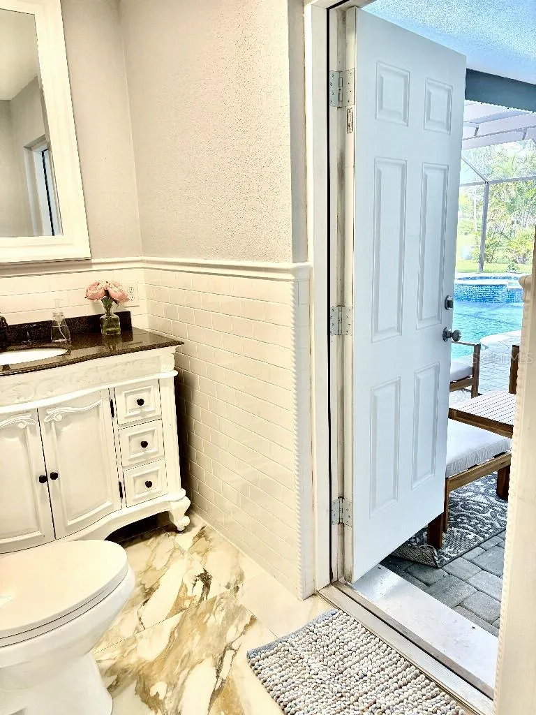 154 LOOKOUT POINT DRIVE Osprey, FL 34229
