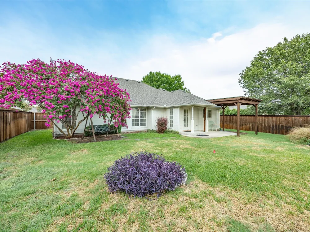 510 Hanover Drive Waxahachie, TX 75165