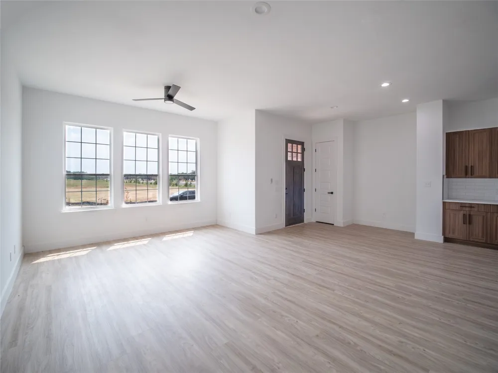 3437 Sanjeev Drive Irving, TX 75060