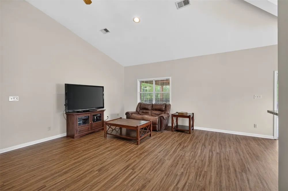 5905 Highway 175 Frierson, LA 71027
