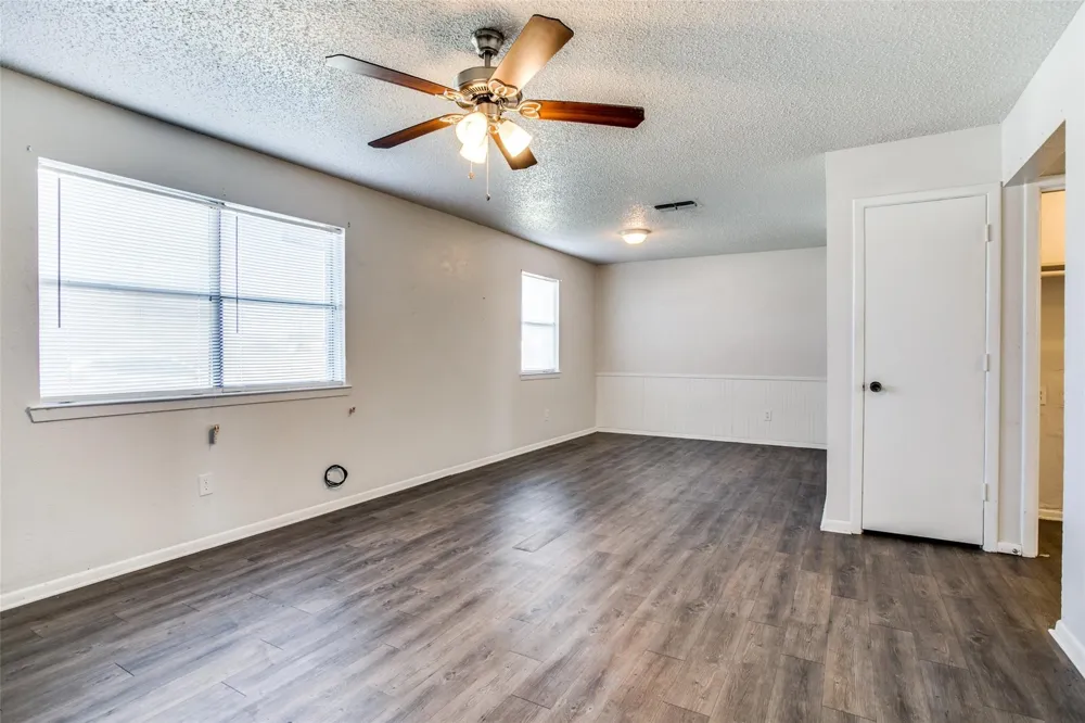 105 Peach Street #B Crowley, TX 76036