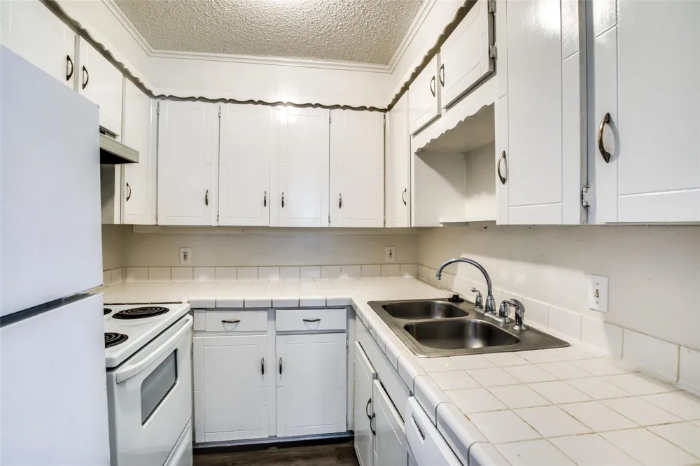 105 Peach Street #B Crowley, TX 76036